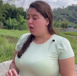 T1121030 Dando brinquedos para afilhados com condição de não usar, aconteceu isso