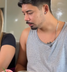 T1121061 Ela SOFRIA maus tratos até que teve uma IDEIA