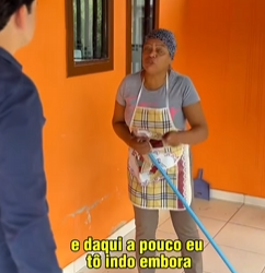 T0122056 Jogou terra no chão só para funcionária limpar novamente não sair mais cedo