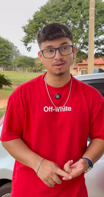 T0621020 Minha esposa acha que tenho que andar de ônibus emprestar meu carro eu não aceitei