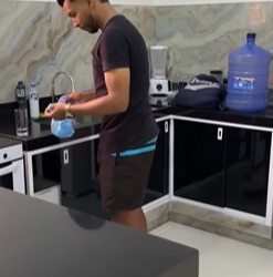 T1321007 Nunca provoque um homem casado part2