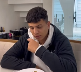 T1121001 namorado da minha irmã mudou se para minha casa com família dela part2