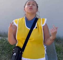 T1121004 Essa jovem ficou milionária vendendo água veja que aconteceu depois