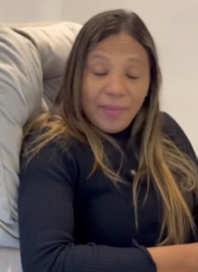 T0802001 Ela vive na rua, tia está cansada das suas noites de festa. part2