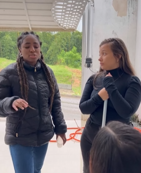 T1123005 Mudaram se para um terreno vazio, construíram casas sem imaginar que sua dona voltaria. part2