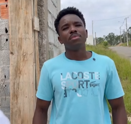 T1123007 Coloque se no meu lugar depois fale sobre mim part2