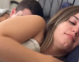 T1123011 Uma versão mais compacta da história, que vocês acham