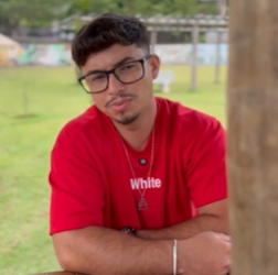 T0702002 Minha futura esposa mentiu pra mim porque ela tinha vergonha da mãe que era faxineira, eu tomei uma atitude perante isso