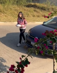 T0802003 Fingia se de doente para despertar pena…E bairro inteiro caiu no seu teatro. part2