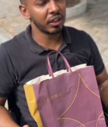 T1321006 assim que se descobre uma mulher interesseira