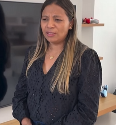 T1722012 Eles comiam na casa da sogra porque ela não sabia cozinhar.