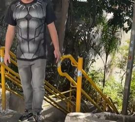 T1321018 Mulher rica paga muito dinheiro por cachorra de menina órfã part2