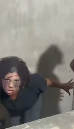 T1821010 EX amaldiçoada