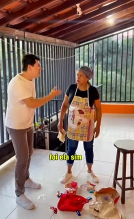 T0121003 Luís rasgou presente do dia dos namorados acusou Adriana de ter rasgado