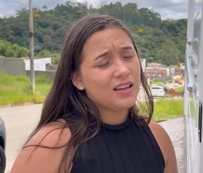 T1702005 Tem pessoas que quer te ver bem, mas não melhor que ela