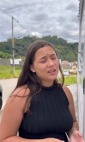 T1702005 Tem pessoas que quer te ver bem, mas não melhor que ela