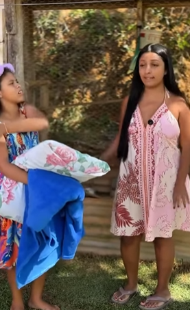 T0302002 MADRASTA COLOCOU ENTEADA PARA DORMIR NO GALINHEIRO MARIDO TOMOU ATITUDE