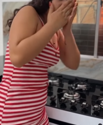 T1321005 Caprichosa fez impossi vel para que ela renunciasse part2