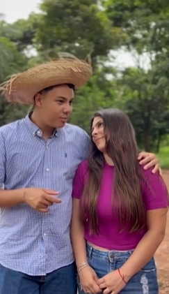 T1702004 Ela deixou marido porque ele tinha pernas part2