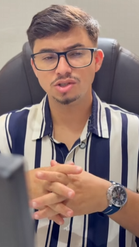 T1422009 Ela pegou reais do patrão Mas no final ficou sem salário