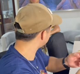 T1422010 Ela tramou contra ele