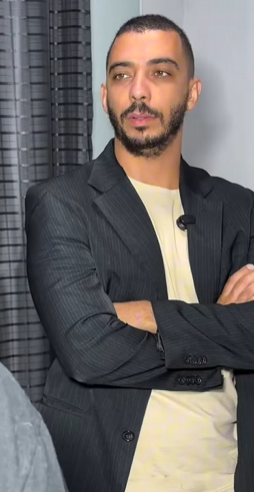 T1722001 Ela queria emprego só pra ela