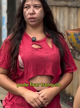 T1722020 Ele julgou moça pela aparência