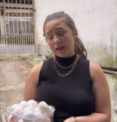 T1122004 Aproveitou que sua vizinha se descuidó para fazer isso part2