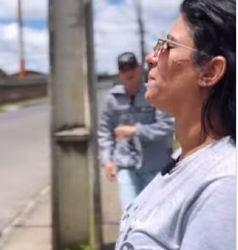 T0700003 Foi muito inteligente atitudes deles, para salvar essa vendedora de frutas part2