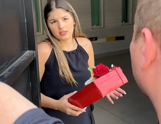 T1322007 Há pessoas que sem falar nada já diz tudo. part2