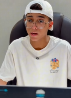 T1402002 Ele foi abandonado no final mãe descobriu tudo chamou atenção do padrasto