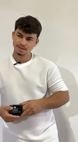 T1821004_Irmao fica decepcionado depois de ver oque sua irma fazia com