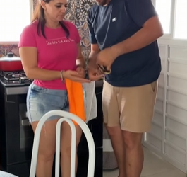 T0300006 Grandão cantou Gê