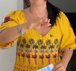 T0300008 Quero distância de gente falsa!!!