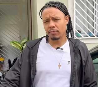 T1122003 Amiga entra na casa dos outros pra comer tudo da part2