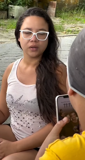 T1722002 Milionária. Testa morador de rua