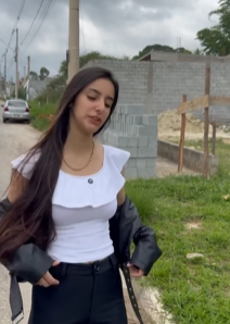 T1722010 Ela estava mudando dos bairros para que não conhecessem por pedir comida. part2