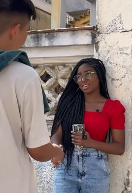 T1121005 Essa garota desde que entrou em um avião mudou com part2