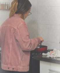 T1121016 Vendeu esposa, mas no final se arrependeu