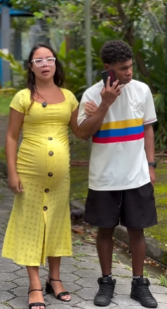 T1722002 Mulher tenta ganhar pix part2