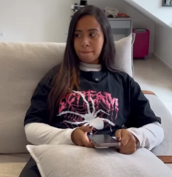 T1722021 Disse pra ela que comprou um terreno pra fazer uma part2