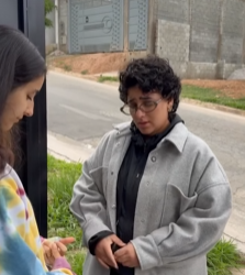 T1722024_Mãe ignora filha por ser humilde_part2