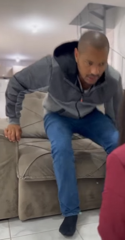 T0700008 Ela foi salva por um