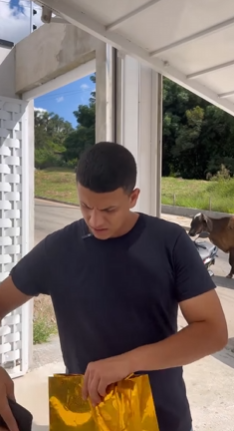 T1322022_As vezes você tem que se fazer de Bobo, para enganar quem pensa que está enganando você