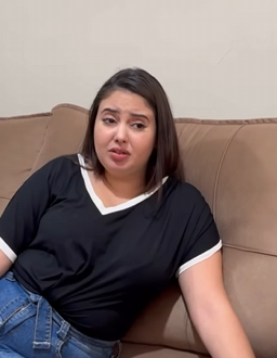 T1130002 Ele chega de viagem para conhecer essa garota es part2