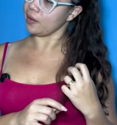 T0822024 Ela descobriu verdade mostrou para seu patrão