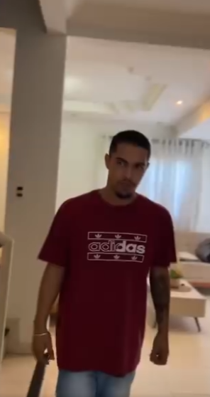 T1302002 Confiava na sua amiga sem saber suas verdadeiras intenções até que isso aconteceu. part2