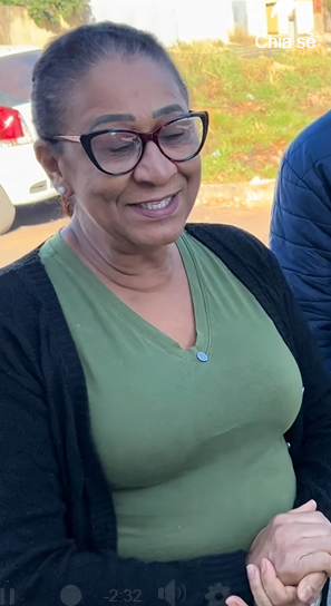 T0904014 Vendedora de laranjas dá exemplo de honestidade veja essa história part2