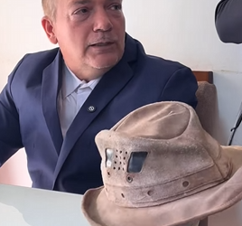 T0904015 Por mais pessoas honestas no mundo!