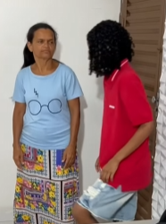 T0904001 Um pequeno segredo pode destruir tudo…